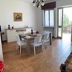 Casa Bruna, 3-room With Private Garden *
